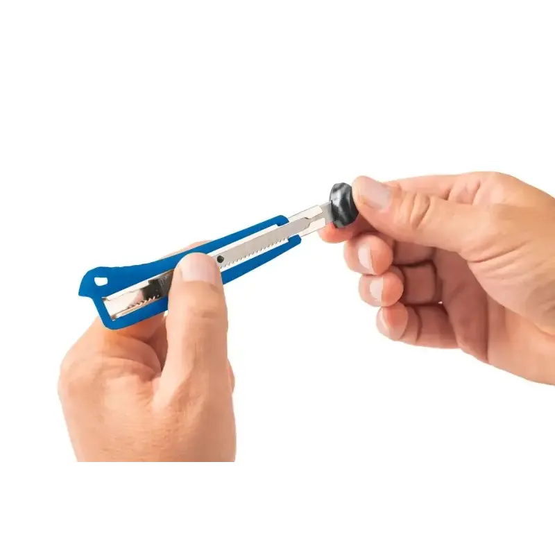 Dahle 10860 Basic Cuter con Cuchilla de 9mm - Mecanismo Automatico de Bloqueo - Guia Metalica | Ahorro Imprimiendo