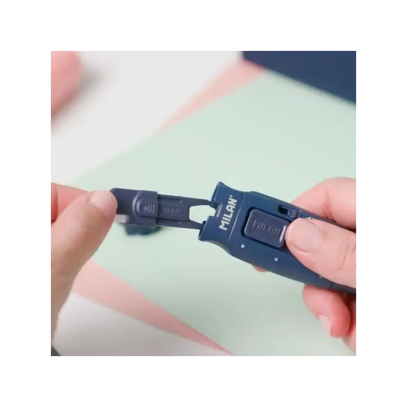 Milan Coleccion 430 Cutter de Hoja Ceramica Reemplazable - Cuchilla con Protector - Bloqueo de Seguridad - Color Azul | Ahorro I