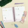 Finocam Moniquilla Agenda Escolar 26/27 - 1 Dia por Pagina - Formato E10 - 155x212mm - Tapa Dura - Papel de 80g/m2 - Espiral Met