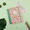 Finocam Moniquilla Agenda Escolar 26/27 - 1 Dia por Pagina - Formato E10 - 155x212mm - Tapa Dura - Papel de 80g/m2 - Espiral Met