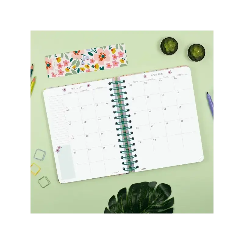 Finocam Moniquilla Agenda Escolar 26/27 - 1 Dia por Pagina - Formato E10 - 155x212mm - Tapa Dura - Papel de 80g/m2 - Espiral Met