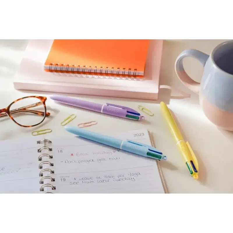 Bic 4 Colours Pastel Boligrafo de Bola Retractil - Punta Media de 1.0mm - Tinta con Base de Aceite - Cuerpo en Colores Pastel -