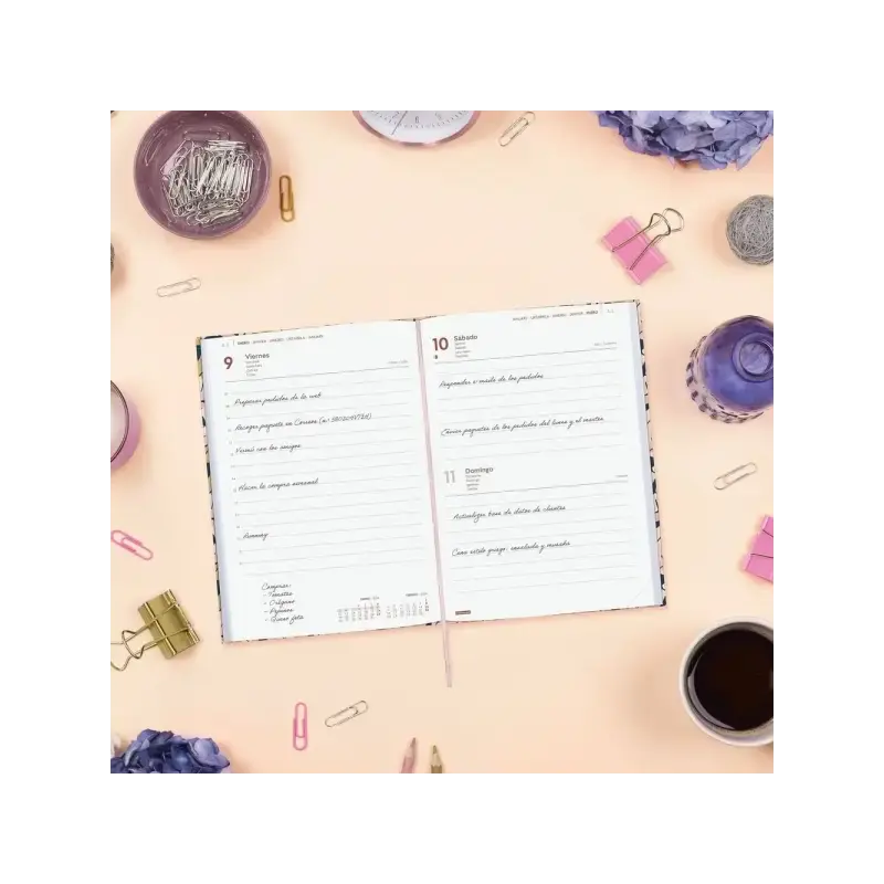 Finocam Dynamic Berlin Agenda - Anual 2026 - Cierre de Goma - Formato Y10 - 145x28x210mm - 1 Dia por Pagina - Tematica de Hojas