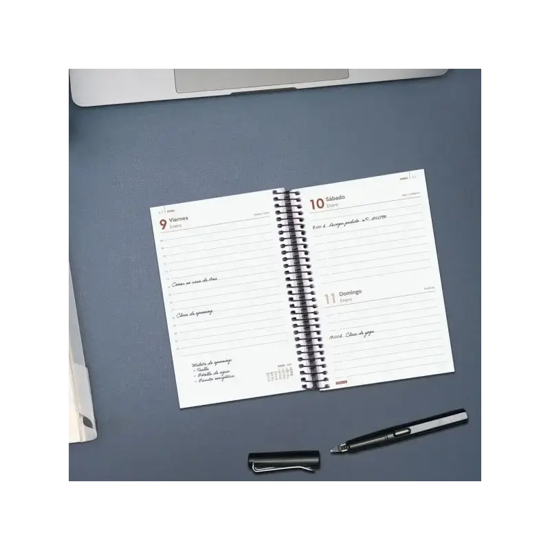 Finocam Opaque Agenda de Espiral - Anual 2026 - Tapa Ligera - Cierre con Goma Elastica - Formato E5 - 1 Dia por Pagina - Color V