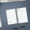 Finocam Opaque Agenda de Espiral - Anual 2026 - Tapa Ligera - Cierre con Goma Elastica - Formato E5 - 1 Dia por Pagina - Color V