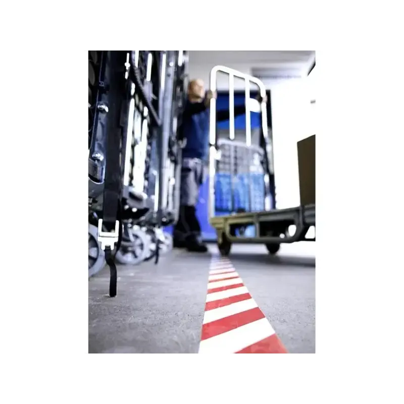 Tesa Cinta Adhesiva de Señalizacion 50mm x 66m - Ideal para Señalizar Obstaculos Permanentes - Adhesivo sin disolventes - Color