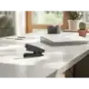 Novus B10FC re+new Grapadora de Sobremesa - Fabricada con 95% de Plastico Reciclado - Hasta 20 Hojas - Grapado Plano y Clavado -