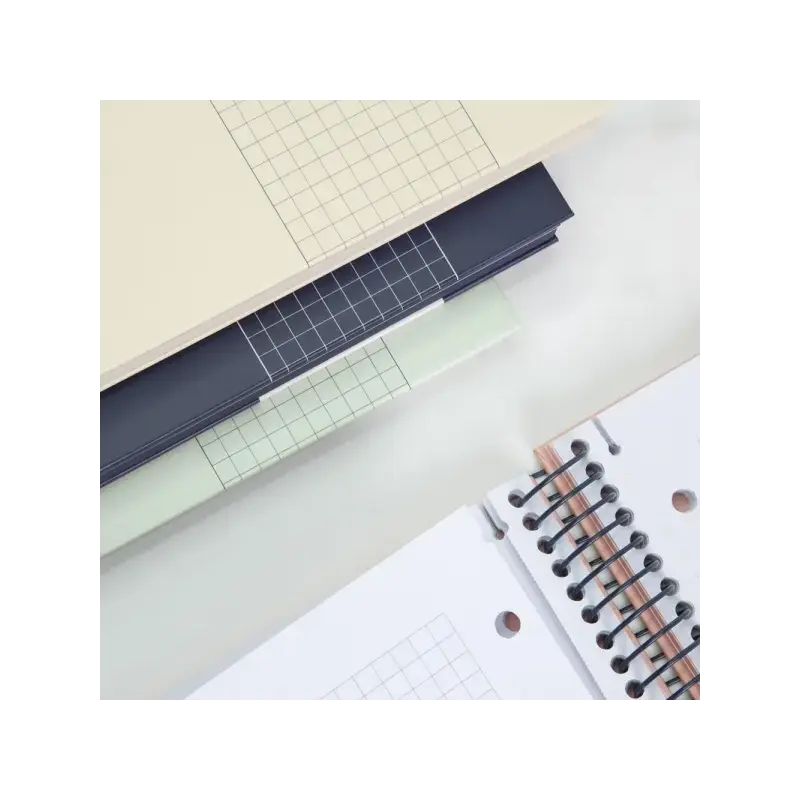 Milan Serie 1918 Pack de 4 Cuadernos Espiral Formato A4 Cuadricula 5x5mm - 80 Hojas de 95 gr/m2 - Microperforado, 4 Taladros - C