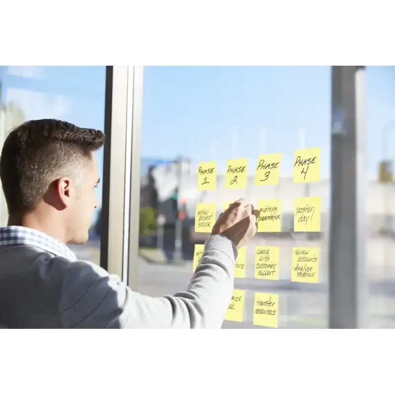 Post-It Super Sticky Dispensador con Bloc de 90 Z-Notas Adhesivas - Dispensador Pro - Forma Cuadrada - 76x76mm - Color Negro | A