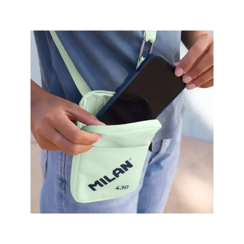 Milan Coleccion 430 Bolso Pequeño Bandolera - Tamaño Bolso 19x2.3x12.8cm - Cierre de Cremallera - Mosqueton de Aluminio - Color