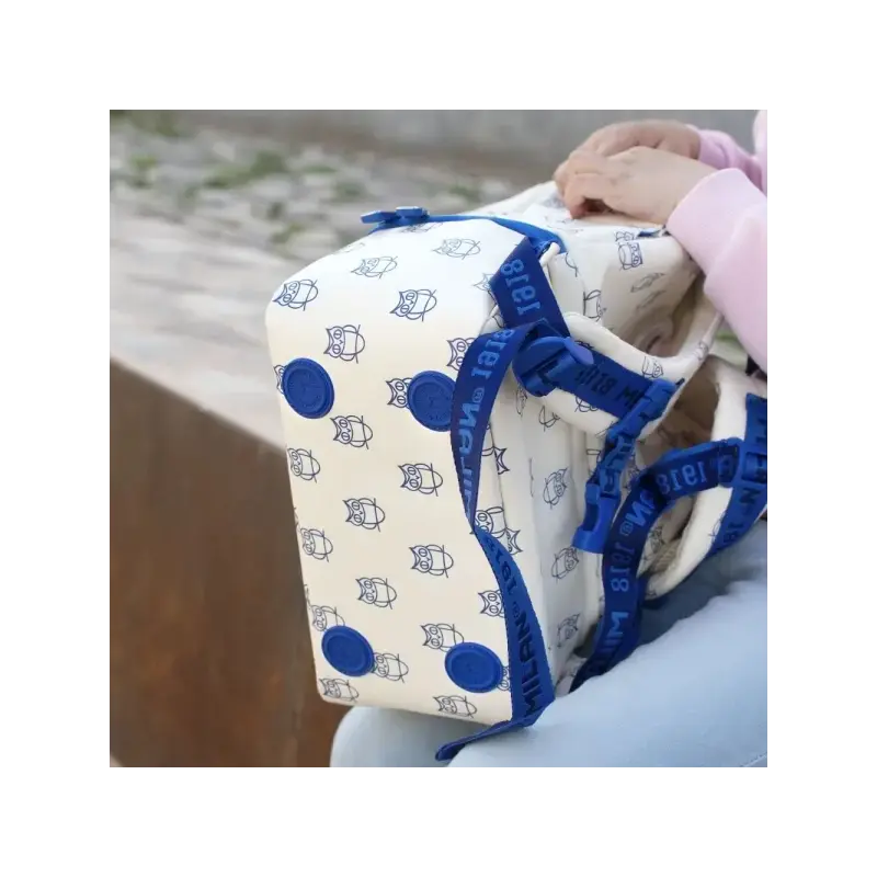 Milan Coleccion 460 Mochila Infantil con Compartimento Isotermico - Amplio Compartimento Interior - 2 Bolsillos Laterales - Capa